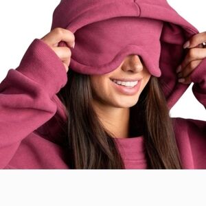 Comfrt Berry Hoodie Medium Oversized Heavyweight Pullover Sweatshirt Cozy Lounge